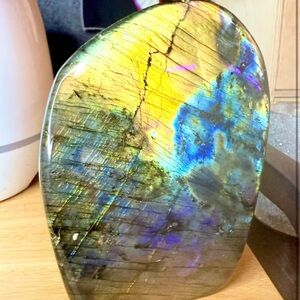 Labradorite Freeform Crystal – Blue/Green Flash – 366g – 4.5”